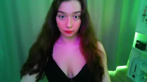 Snapshot of effie_balconii chatting on May 2026 11:28:01 AM effie_balconii online show from May 2026 11:28:01 AM