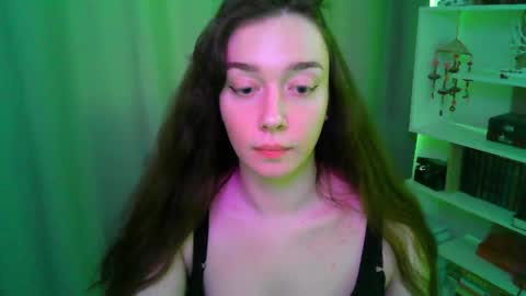 Snapshot of effie_balconii chatting on May 2026 04:03:01 PM effie_balconii online show from May 2026 04:03:01 PM