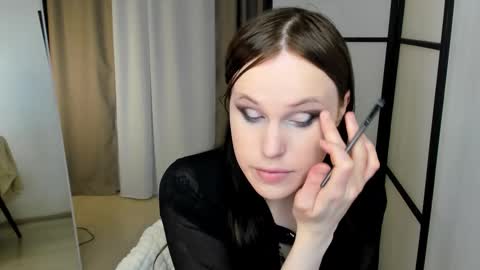 Effie Mur online show from January 2026 08:51:02 PM