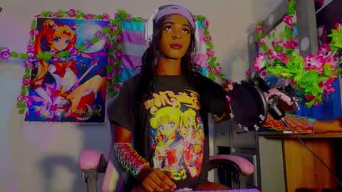 effy_marinn online show from October 2025 08:11:01 AM