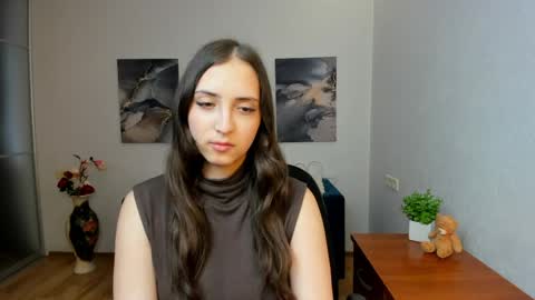 Effy Royse online show from April 2026 05:38:02 AM