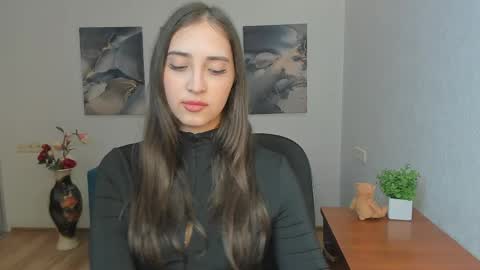Snapshot of effy_royse chatting on April 2026 05:30:01 PM Effy Royse online show from April 2026 05:30:01 PM