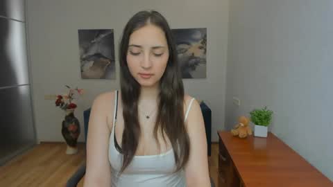 Snapshot of effy_royse chatting on May 2026 05:35:02 AM Effy Royse online show from May 2026 05:35:02 AM