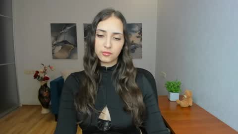 Snapshot of effy_royse chatting on May 2026 05:43:02 PM Effy Royse online show from May 2026 05:43:02 PM