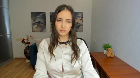 Snapshot of effy_royse chatting on June 2026 09:14:01 AM Effy Royse online show from June 2026 09:14:01 AM