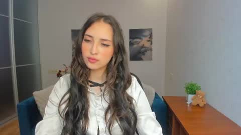 Snapshot of effy_royse chatting on July 2026 05:37:02 PM Effy Royse online show from July 2026 05:37:02 PM