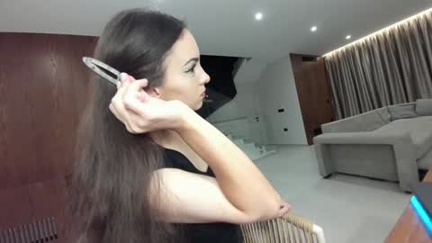 Erik and Alice online show from November 2025 01:55:02 AM