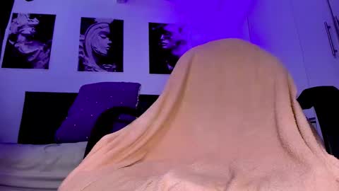 eiden_allenx1 online show from November 2025 04:10:02 PM