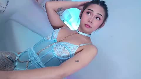 Eilleh online show from October 2025 12:42:02 PM