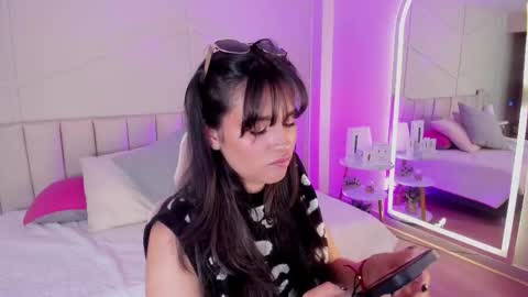 eimmy_bm online show from January 2026 07:15:01 PM