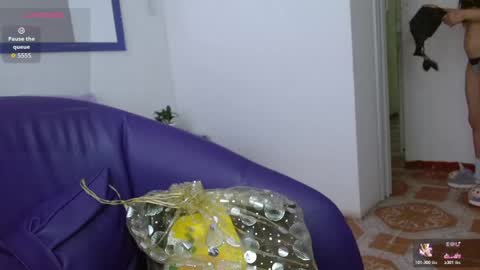 Snapshot of eimy01 chatting on April 2026 12:11:02 PM eimy01 online show from April 2026 12:11:02 PM