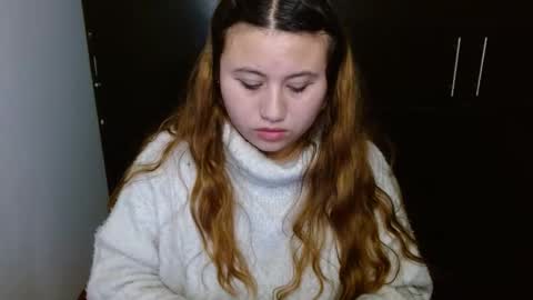 EIMY   MODEL INDEPENDENT online show from December 2024 10:38:02 AM