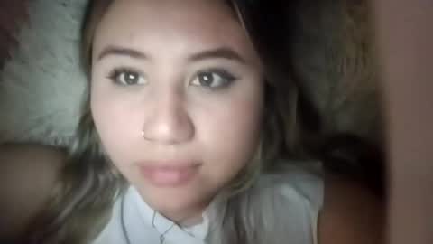 EIMY   MODEL INDEPENDENT online show from February 2026 06:26:01 AM