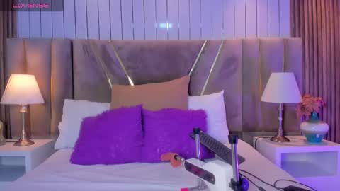 Eymmy online show from February 2025 03:24:02 AM