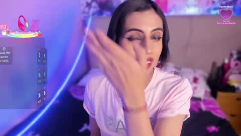 Eimyflorian online show from November 2025 12:04:02 PM