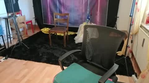 einfach_dani online show from December 2025 10:20:02 AM