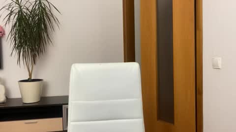 Eitan online show from January 2025 09:24:02 AM