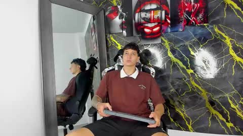 Snapshot of eithan__boy chatting on March 2026 12:11:01 PM Eithan online show from March 2026 12:11:01 PM