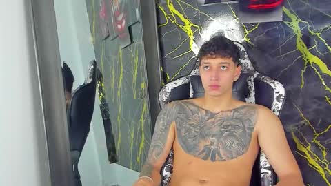 Snapshot of eithan__boy chatting on March 2026 12:20:01 PM Eithan online show from March 2026 12:20:01 PM