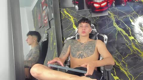 Snapshot of eithan__boy chatting on April 2026 12:05:02 PM Eithan online show from April 2026 12:05:02 PM