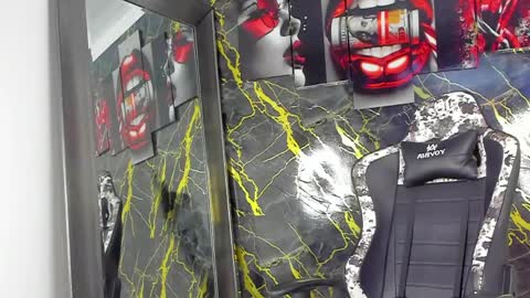 Snapshot of eithan__boy chatting on April 2026 11:48:01 AM Eithan online show from April 2026 11:48:01 AM