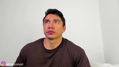 EITHAN CONOR online show from January 2026 03:00:02 AM