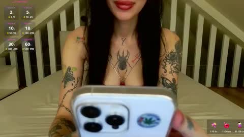 Ekstasis online show from November 2025 05:46:01 PM