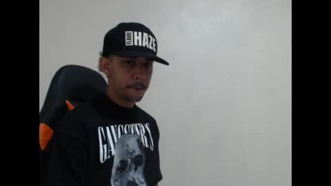 Snapshot of el_menor chatting on June 2026 07:02:02 AM Instagram BelowAbajo online show from June 2026 07:02:02 AM