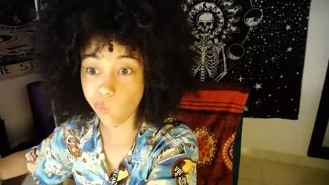 Ela  Help me reach 100 thumbs up online show from June 2026 02:25:01 AM
