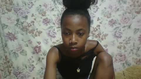 Snapshot of elalia1234 chatting on November 2025 08:03:01 PM elalia1234 online show from November 2025 08:03:01 PM