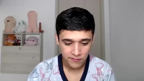 elandor online show from December 2025 06:50:01 AM