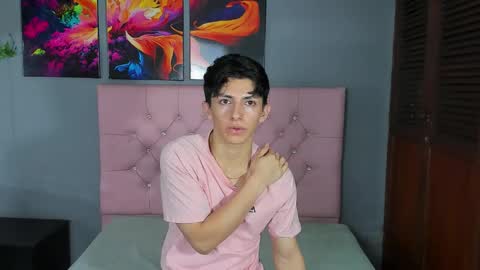 Elan Giralon online show from December 2025 10:39:02 PM