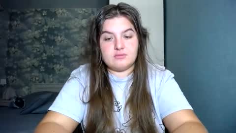 Snapshot of elanis_blair chatting on November 2025 06:40:02 PM Elanis online show from November 2025 06:40:02 PM