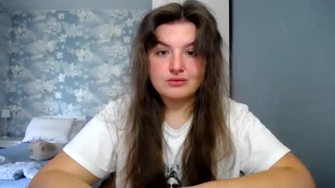 Elanis online show from April 2026 09:59:01 AM