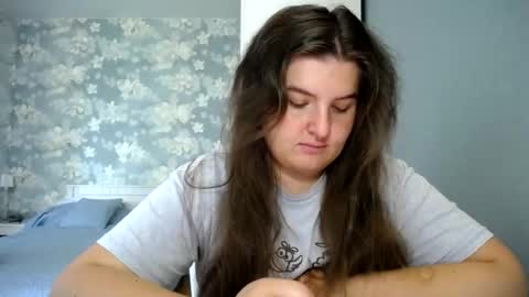 Elanis online show from July 2026 12:56:02 PM