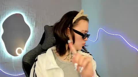 elastikiss online show from March 2026 04:52:02 AM