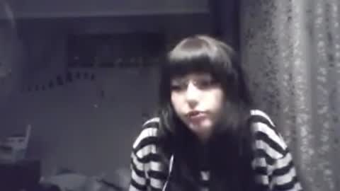 Snapshot of elaynetanton chatting on April 2026 05:04:02 PM Lia online show from April 2026 05:04:02 PM