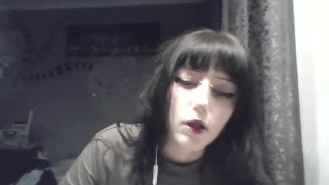 Snapshot of elaynetanton chatting on April 2026 05:11:01 PM Lia online show from April 2026 05:11:01 PM