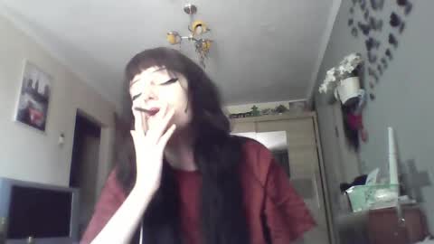 Snapshot of elaynetanton chatting on May 2026 07:27:02 AM Lia online show from May 2026 07:27:02 AM
