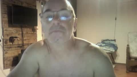 elbarbaro26x online show from March 2026 03:18:01 PM