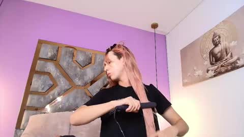 Snapshot of electra_gosselin chatting on November 2025 03:49:02 AM electra_gosselin online show from November 2025 03:49:02 AM