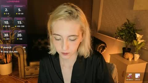 Elen  online show from May 2026 06:43:02 AM