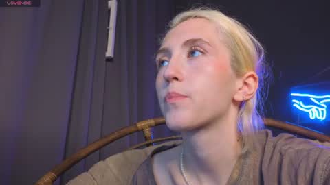 Elen  online show from June 2026 05:23:02 AM