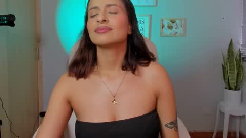 Elena online show from February 2025 08:53:02 PM