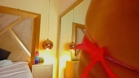 Elena Watsonn online show from April 2026 08:14:01 PM