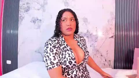 elena_wolff online show from November 2025 12:09:02 PM