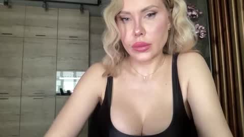 elena_wow online show from March 2026 09:27:01 AM