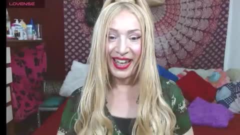 Snapshot of elenaevans2 chatting on February 2026 07:01:02 PM elenaevans2 online show from February 2026 07:01:02 PM