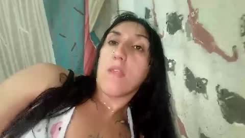 Snapshot of elenaramospulido chatting on September 2025 02:06:02 AM elenaramospulido online show from September 2025 02:06:02 AM
