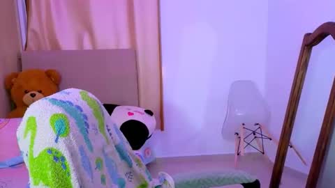 Snapshot of elenna_hotx chatting on February 2026 06:42:01 PM agnes online show from February 2026 06:42:01 PM